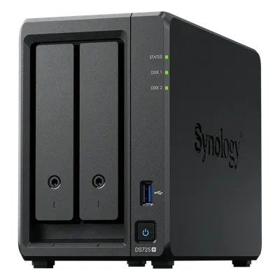 NAS de 2 Bahías / Expansible a 7 Unidades / Puerto 2.5GbE / 2 Ranuras M.2 NVMe / 276 MB/s Lectura / 224 MB/s Escritura / Procesador AMD Ryzen R1600 / 4 GB DDR4 ECC