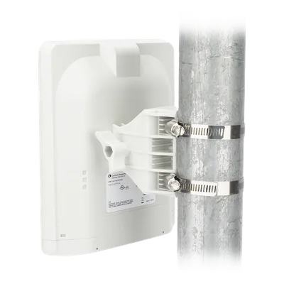 Suscriptor Inalámbrico / 1 Gbps / 5 GHz / Antena Panel 18 dBi / Wi-Fi 6 / 1024 QAM / IP55 / PoE