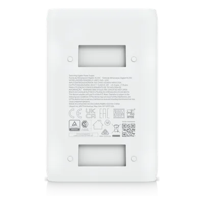 Adaptador PoE+ / 30 W / 2.5 Gbps / 48V 0.65A / (2) Puertos RJ45 Blindados / LED Indicador / Protección contra Sobretensiones