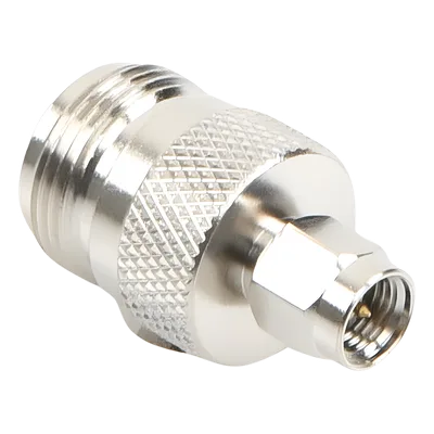 Kit PLUS de Amplificador de Señal Celular 5G / Penta Banda / Soporta 2G, 3G, 4G y 5G / Compatible con TELCEL, AT&T, MOVISTAR y OMV / Cobertura hasta 250 m2 / Incluye Antenas, Jumpers coaxiales y másti