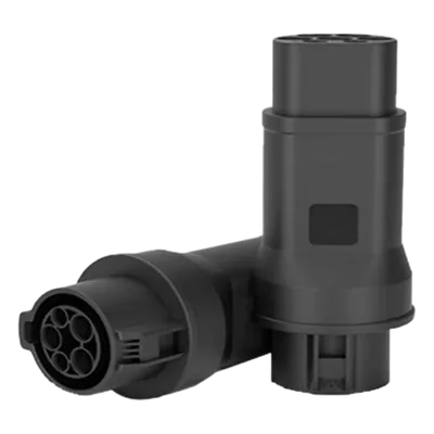 Adaptador EV / Entrada Tipo 1 (SAE J1772) / Salida Tipo 2 (IEC 62196-2) / 7 kW / 32 A / 220 V AC / Monofásico / Compacto y Portátil