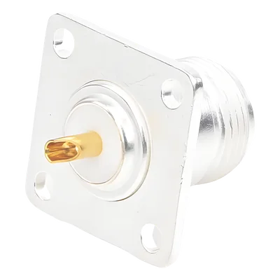 Conector RF N Hembra / Montaje Frontal en Panel / 4 Perforaciones 18 mm / Cuerpo Bronce Plateado / Contacto Oro / Aislante Teflón