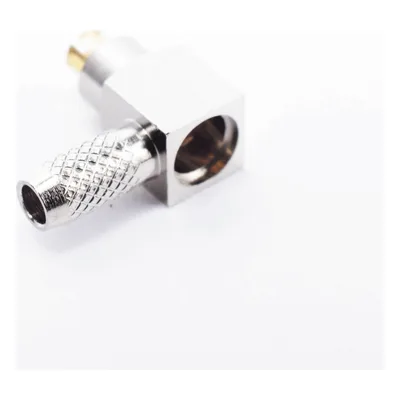 Conector RF MC Card / Macho en Ángulo Recto / Anillo Plegable / Para Cable RG-316/U