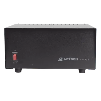 Fuente de Poder Lineal / 13.8 Vcc 35 A / Regulación Electrónica / Disipador Térmico / 115 VCA / 5.67 x 11.07 x 10.98 in