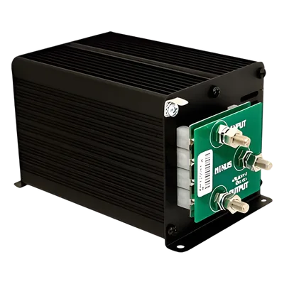 Convertidor DC-DC / Entrada 20-35 VDC / Salida 13.8 VDC / 60 A / Eficiencia 92% / 3.5x3.7x7.0 pulgadas
