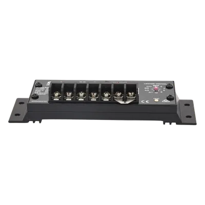 Controlador Solar para Iluminación / 20 A / 12 Vcc / 10 Opciones de Iluminación / Detección Automática Día/Noche / Regulación 14.1 V