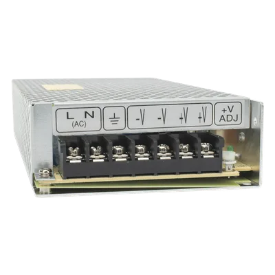Fuente de Poder Conmutada / 150W / 24Vcc / 6.5A / 100-240Vca / 98x38x199 mm / 3.22x1.5x6.54 in