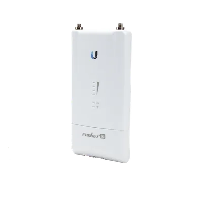 Radio Estación Base / 5 GHz / 500 Mbps / Gigabit Ethernet / Dual RP-SMA / -40°C a 80°C (-40°F a 176°F)