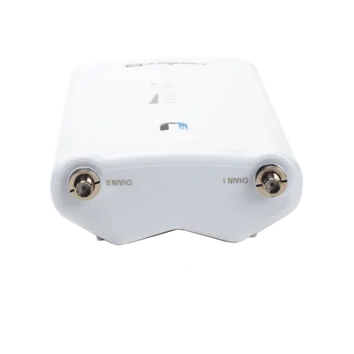 Radio Estación Base / 5 GHz / 500 Mbps / Gigabit Ethernet / Dual RP-SMA / -40°C a 80°C (-40°F a 176°F)