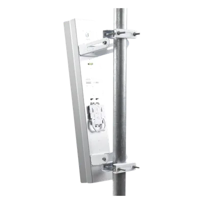 Antena Sectorial / 5 GHz / 60° Cobertura Horizontal / 21 dBi / airMAX AC / 750 x 173 x 78 mm