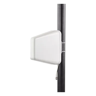 Antena Direccional / Banda Ancha 698-2700 MHz / Ganancia 8.1-10.6 dBi / Apertura Horizontal 87° / Conector N Hembra / 50 Ohm / Exterior