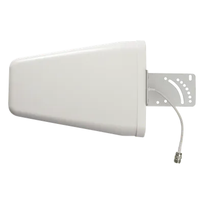 Antena Direccional / Banda Ancha 698-2700 MHz / Ganancia 8.1-10.6 dBi / Apertura Horizontal 87° / Conector N Hembra / 50 Ohm / Exterior
