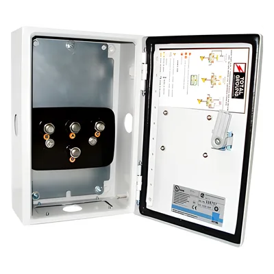 Acoplador de Impedancias / 1500 A / Gabinete Calibre 18 / Conexión 1/2' / Acero ASTM-A653