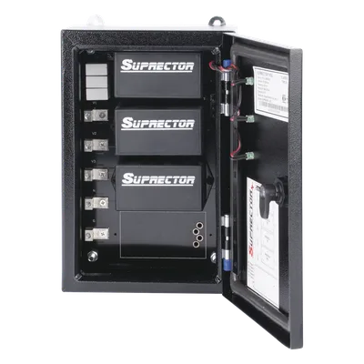 Supresor de Transientes Clase B / 3 Fases / 127/220 Vca / 80 kA / Gabinete NEMA 4 / 30x20x12 cm (11.8x7.9x4.7 in)