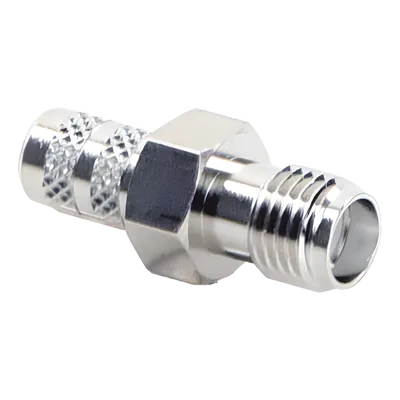 Conector Coaxial SMA Hembra / Anillo Plegable / Para Cables RG-8/X, LMR-240, Belden 9258 / Cuerpo Níquel / Contacto Oro / Aislante Teflón