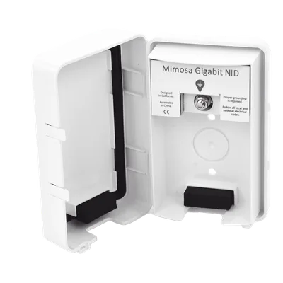 Protector PoE Gigabit / Protección Línea a Línea y Línea a Tierra / GDT 10 kA / IP54 / -40 a 55°C / Montaje en Pared