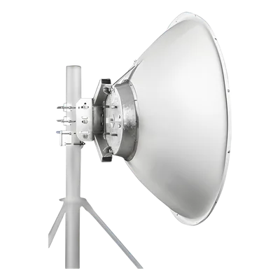 Antena altamente direccional / 4 ft / Para radio B11 / 41 dBi / Conector guía de onda / 10.1-11.7 GHz / Diametro1.2 m
