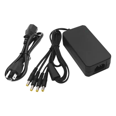 Fuente de Poder / 4 Salidas Jack Macho / 12 Vcc / 5 A / 60 W / 100-240 V~ / 4.6 x 2.4 x 1.3 pulg