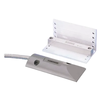 Contacto Magnético de Uso Rudo / Soporte en L Ajustable / Cable Blindado 60 cm (23.6 in) / Gap 60 mm (2.36 in) / Sellado con Epóxico / NC 28 VDC