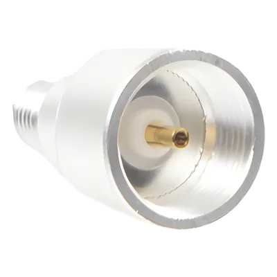 Adaptador Coaxial / Conector SMA Hembra Inverso / Construcción Bronce Plata-Oro / Dieléctrico Teflón / Diseño Universal Combinable