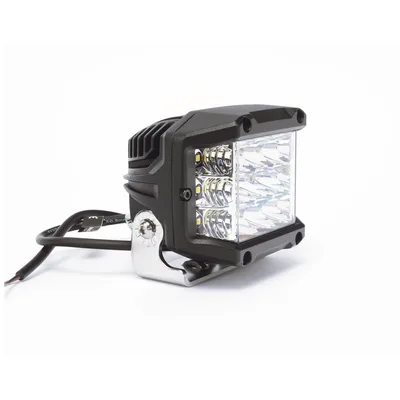 Luz de Trabajo LED / 1,700 Lumens / 110° / 12-24 VCD / IP67 / 15 LEDs