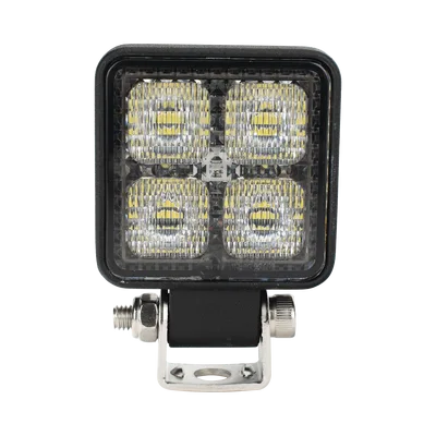 Luz de Trabajo LED / 800 Lúmenes / 4 LEDs 10 W / Alcance 75 m (246.1 ft) / 12-24 VCD / IP67 e IP69K