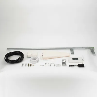 Kit PLUS de Amplificador de Señal Celular 5G / Penta Banda / Soporta 2G, 3G, 4G y 5G / Compatible con TELCEL, AT&T, MOVISTAR y OMV / Cobertura hasta 250 m2 / Incluye Antenas, Jumpers coaxiales y másti