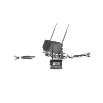 Sistema de Cámara de Reversa Inalámbrico / Monitor Táctil 7" / Resolución 800x480 / Visión Nocturna 20 m (65.6 ft) / Alcance 200 m (656 ft) / IP67