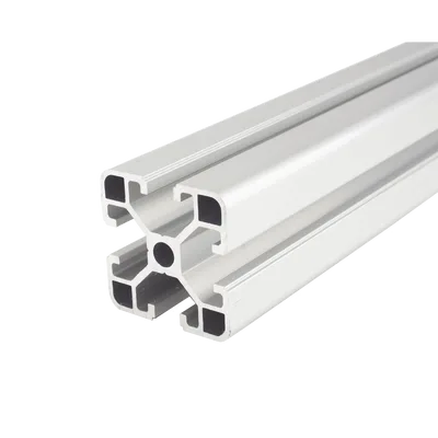 Riel de Aluminio / Longitud 1670 mm (65.7 ft) / Perfil 40 x 40 mm / Diseño Modular / 4 Direcciones de Montaje / Tapas Incluidas