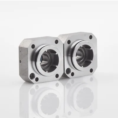 Brida de Aluminio Delantera / Alta Resistencia / Operadores Serie 402/422 / 0.33 ft Compatibilidad