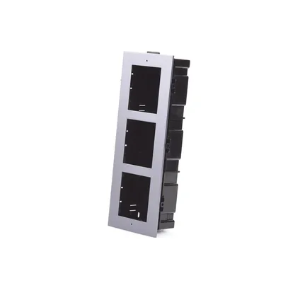 Marco de Instalación Empotrado / 3 Espacios para Módulos de Videoportero / Tapa de Aluminio / Rango Térmico -40°C a +60°C / IP Resistente a Humedad 10%-95%
