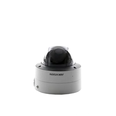 Domo IP 4 Megapixel / Imagen a Color 24/7 / Lente 2.8 - 12 mm / Luz Blanca 40 mts / WDR 130 dB / Exterior IP67 / IK10 / Captura Facial / Videoanaliticos / AcuSense