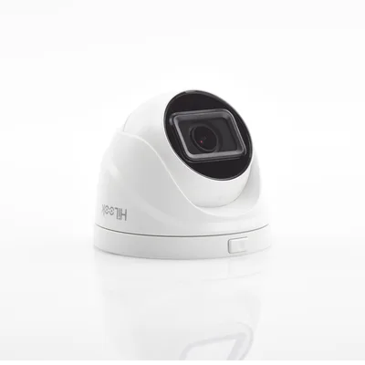 Turret IP / 4 MP / Lente Motorizado 2.8-12 mm / IR 30 m / PoE / IP67 / WDR 120dB / Micro SD 256 GB / H.265+ / 98 pies IR