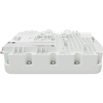 Punto de Acceso Wi-Fi 7 / Sectorial 70° / 6.45 Gbps / 1,024 Usuarios / SFP+ 10 Gbps / IP68 / -40°C a +70°C / Cobertura 250 m (820.2 ft)