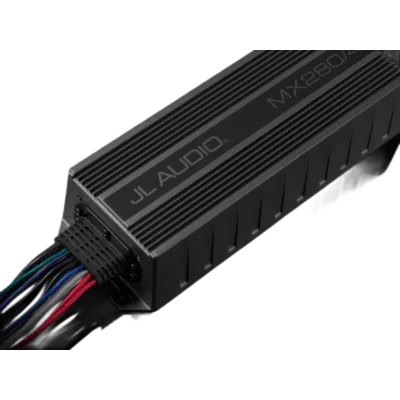 Amplificador Náutico y para Deportes de Motor / 4 Canales / 280 W RMS / Clase D / IPX7 / Filtros Paso Bajo y Paso Alto / Potenciómetros Calibrados
