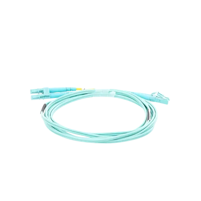 Jumper de Fibra Óptica / OM4 50/125 µm / LC-LC Dúplex / OFNR Riser / 2.0 mm / 2 Metros (6.56 Pies)