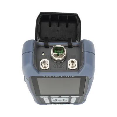 Mini OTDR para Fibra Óptica / Monomodo 1310nm y 1550nm / Rango Dinámico 24dB/22dB / VFL 10mW / OPM Integrado / Mapeo RJ45 / Alcance 128 km / Pantalla 3.5" / 12 Horas de Medición Continua