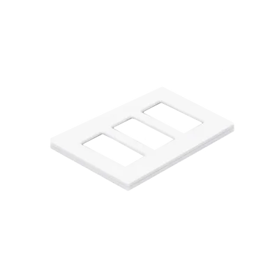Placa de Pared Decorativa / 3 Espacios / Sin Tornillos Visibles / Perfil Sobredimensionado 7.6 mm / Acabado Blanco Brillante