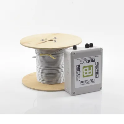 Cable Sensor Perimetral / 152 m (498.7 ft) / 1 Zona / Malla de Acero Inoxidable / Filtración Anti-Viento / IP66 NEMA 4X / 12-24 VCC
