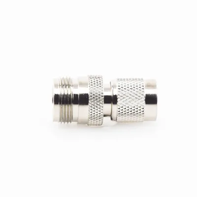 Adaptador RF Coaxial / TNC Macho a N Hembra / Montaje en Línea / Frecuencia 11 GHz / Bronce Niquelado / Contacto Oro / Aislante Teflón
