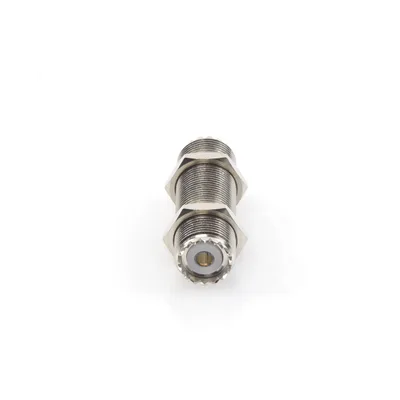 Adaptador Pasamuros / Doble UHF Hembra SO-239 / Montaje Chasis / Cuerpo Niquelado / Contacto Plateado