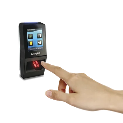 Lector de Huella Biométrico / Sensor Óptico FBI PIV-IQS / Pantalla Táctil 2.8 Pulgadas / Almacenamiento 10,000 Usuarios / IP65 / PoE y 12-24V DC / Lector PROX HID / Ethernet, RS485, USB, Wi-Fi