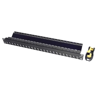 Patch Panel UTP de 24 Puertos / Categoría 6 / Plano / 1UR / Precargado con Jacks Z-MAX / Acero 18 Gauge