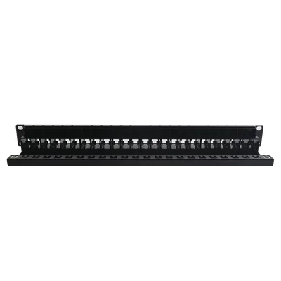 Patch Panel UTP de 24 Puertos / Categoría 6 / Plano / 1UR / Precargado con Jacks Z-MAX / Acero 18 Gauge