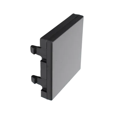 Placa Ciega / 45 x 45 mm / Termoplástico Libre de Halógenos / IP20 / Clipaje Directo / -5 a +60 °C