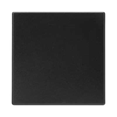 Placa Ciega / 45 x 45 mm / Termoplástico Libre de Halógenos / IP20 / Clipaje Directo / -5 a +60 °C