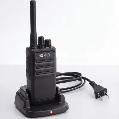 Radio Portátil Analógico UHF / 2W / 16 Canales / 400-470 MHz / VOX Manos Libres / Batería 6-8 hrs / Uso Inmediato