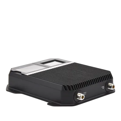 Amplificador Celular / 4G 3G 2G VoLTE / Ganancia 74 dB / Potencia 22 dBm / Cobertura 1600 m² (17222 ft²) / Diseño Modular