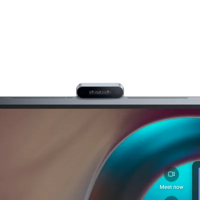 Centro de Colaboración Inteligente / Pantalla 4K UHD 65'' / Triple Cámara 50 MP / Zoom Híbrido 16x / Audio AI 12 m (39.4 ft) / 20 Puntos Táctiles / Wi-Fi 6